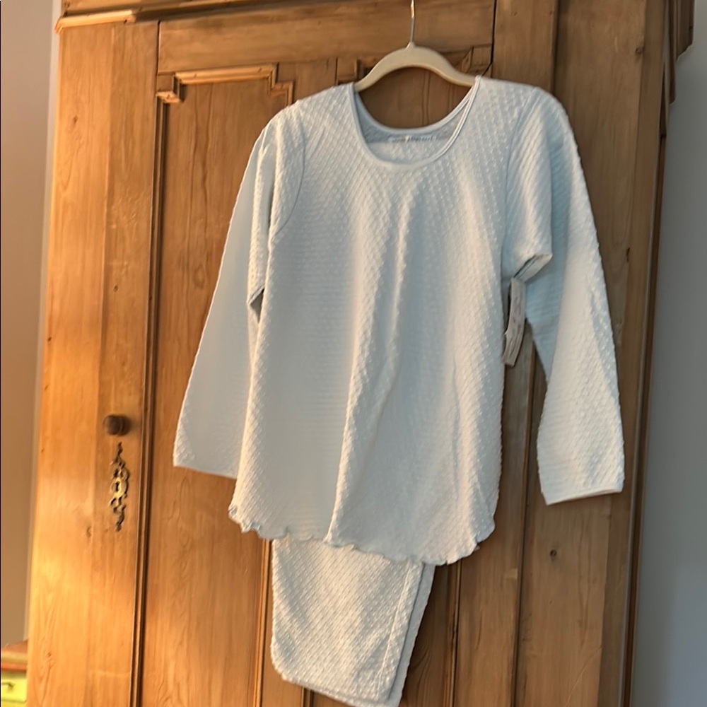 Simple Pleasures Glacier Dot Pajamas Long Sleeve Top/Hem Pants -Small